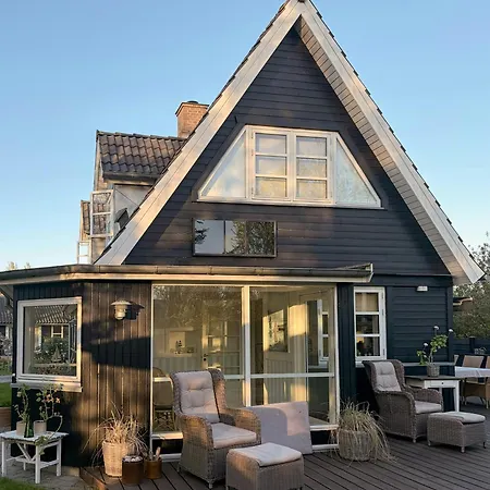 Charm By The In Vejlby Fed